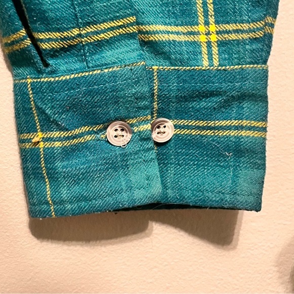 Redington - Mens Medium - Fly Fishing - Pearl Snap - Button-up Flannel Shirt - Picture 9 of 14